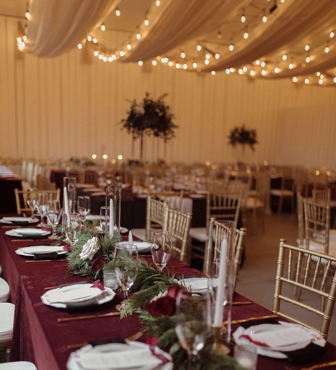 Holiday dinner table at Englewood Estates